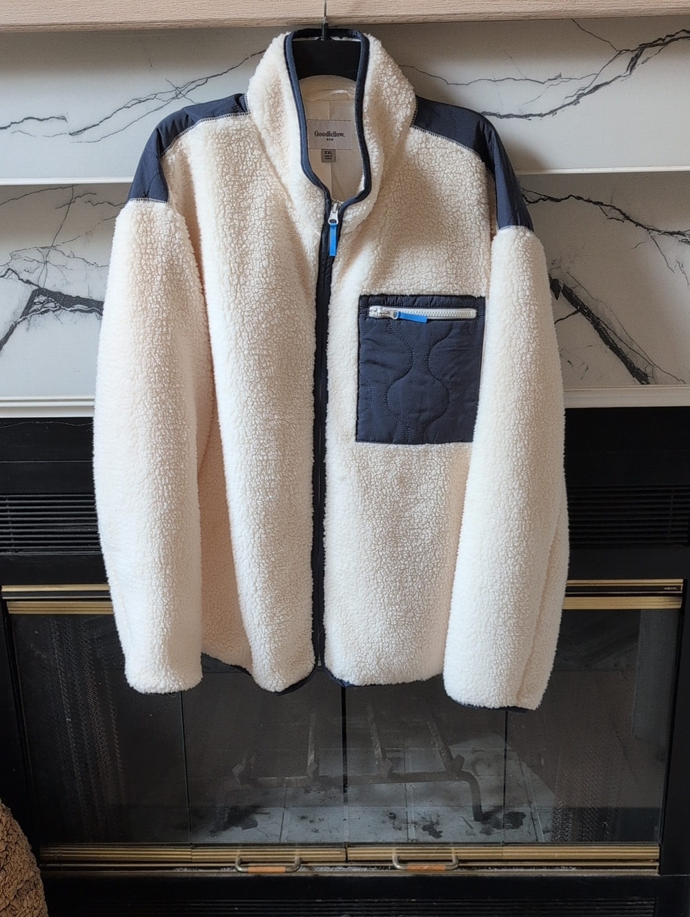 Goodfellow & Co Men's Cream Sherpa Fleece Jacket with Contrast Navy Trim